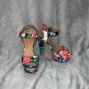 Rose heels